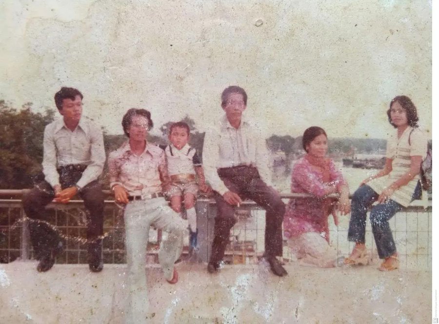 家庭合影旧照片